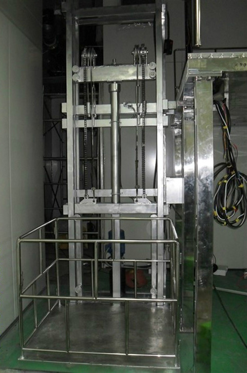 導軌(guǐ)式液壓升降(jiang)機