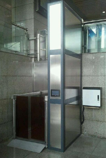 殘疾人升(shēng)降機