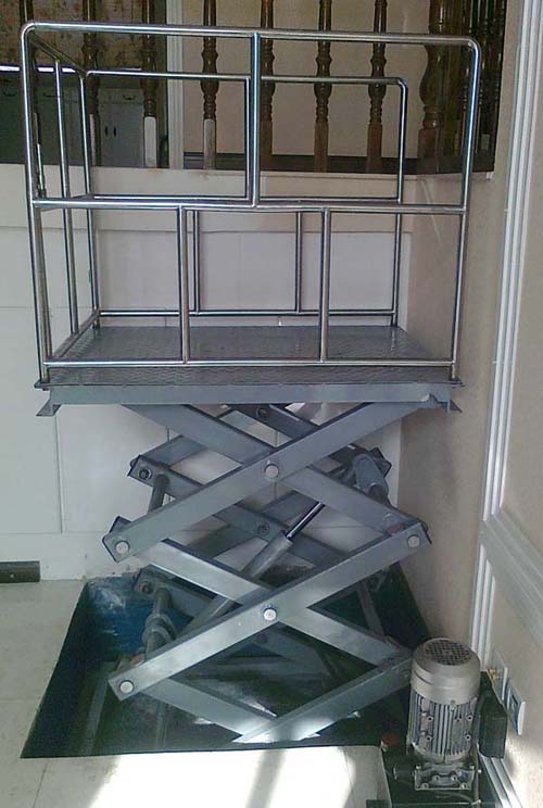 殘疾人升(sheng)降機