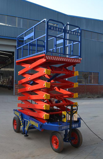 自行(háng)式升降機(jī)