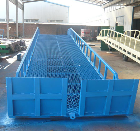 移動(dòng)式登車橋(qiao)