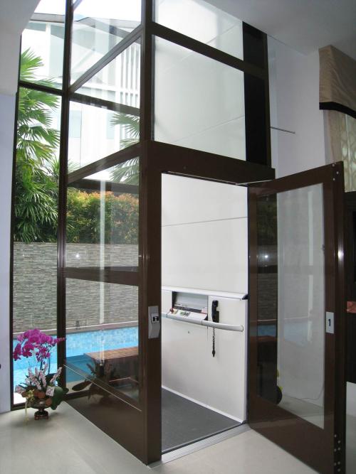 家用(yong)小型電梯(tī)